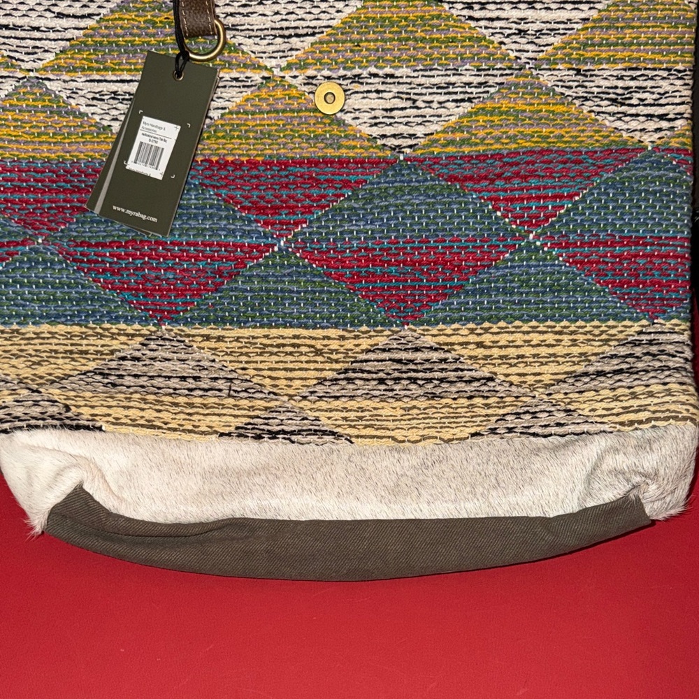 Myra Bag Colorful Woven Tote with a Vintage Spirit - Picture 7 of 15